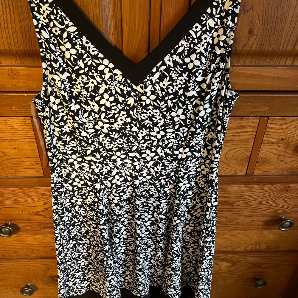 Floral Black and White Women's Top